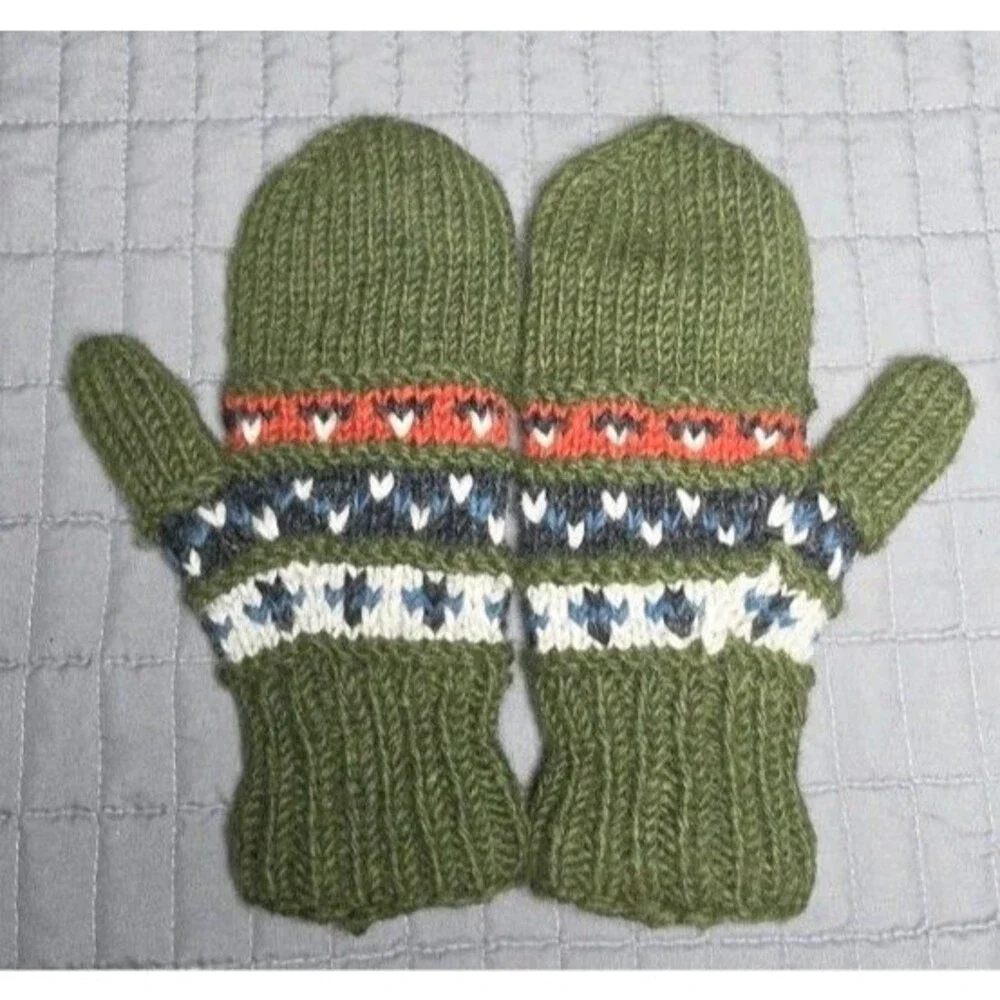 Turtle Fur Women Fair Isle Wool Mittens Lined Green Made in Nepal One Size